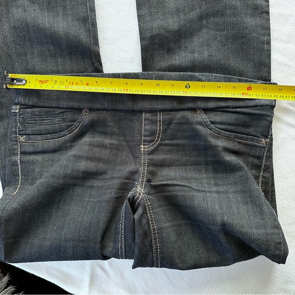 THYME Maternity Pull up Denim Jeans Size Medium - Picture 12 of 15